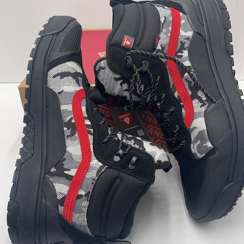 Vans Men’s Black Red High-Top Sneakers Boots Ultrarange Exo
Arctic Camo Black - Picture 11 of 16